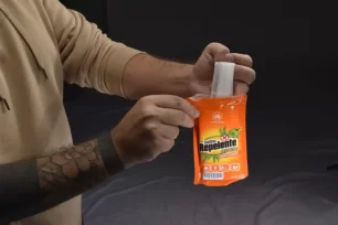 Creación del Primer Repelente en Toallitas por Misioneros para Prevenir el Dengue