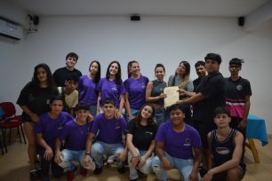 Estudiantes recibieron los premios de la estudiantina