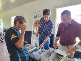 En Mártires, Mirar Mejor atendió a decenas de vecinos por controles de la visión