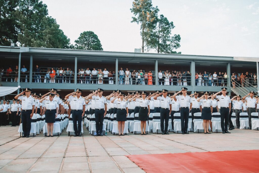 Egresan 156 nuevos licenciados de la Universidad de las Fuerzas