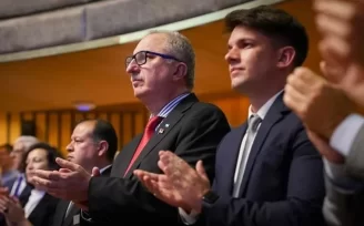 El Gobernador, Hugo Passalacqua celebra el inicio del ciclo lectivo 2025 en Misiones con un emotivo mensaje de esperanza