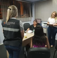 Cuidados colombianos fueron detenidos por intentar pasar menor paraguaya sin autorización a Posadas