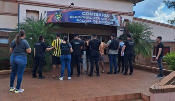 Cuatro menores y un joven fueron demorados por agredir a otro joven con un botellazo en la cabeza