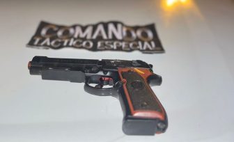 La Policía detuvo a dúo delictivo que amenazaba con un arma de juguete para robar