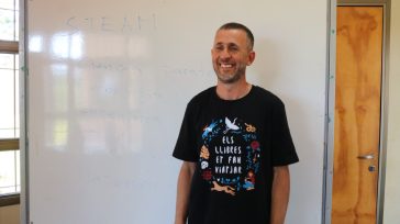 Lucas Vogel docente del Centro de Día está entre los 50 finalistas al GEMS Education Global Teacher Prize