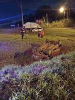 Un auto despistó y volcó en Guaraní, sus ocupantes no sufrieron lesiones