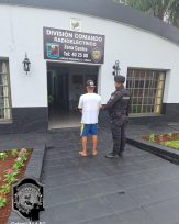 La policía secuestró una moto robada y detuvo a un masculino por el hurto de una garrafa que fue recuperada