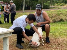 Exitosas jornadas de atención a mascotas en barrio Mousquere
