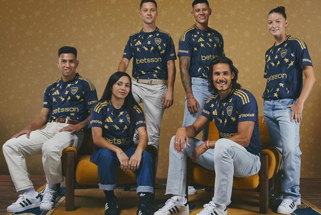 Con una nueva camiseta, Boca Juniors celebra sus 120 años