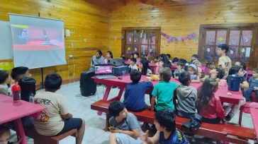 Cine en mi barrio llegó a villa Cristen II