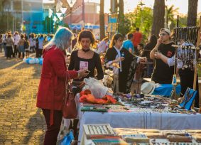Multitud Celeste y Blanca: La Peatonal Patria de Oberá encantó a todos