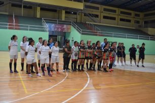 Futsal femenino: una jornada de competencia, reconocimiento en el Ian Barney