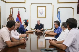 Passalacqua se reunió con productores yerbateros y reafirmó su respaldo a una presentación judicial ante Nación por el INYM