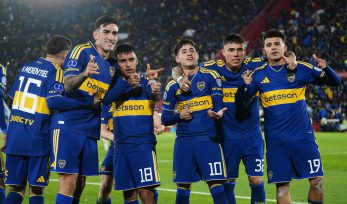El Xeneize visita el Defensores del Chaco para definir el pase a los cuartos de final de la Copa Sudamericana.
