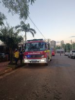 Rescataron a un hombre herido que quedó atrapado sobre el techo de una vivienda en Oberá