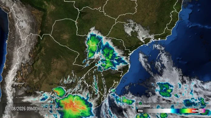 El avance de un ciclón pone en alerta al estado brasileño de Paraná por lluvias y vientos intensos