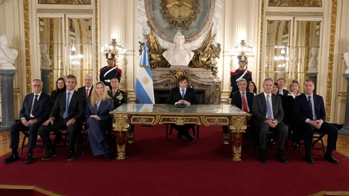 Soberanía por Malvinas: el Gobierno envió un proyecto de ley al Congreso que endurece las sanciones y regula el control marítimo