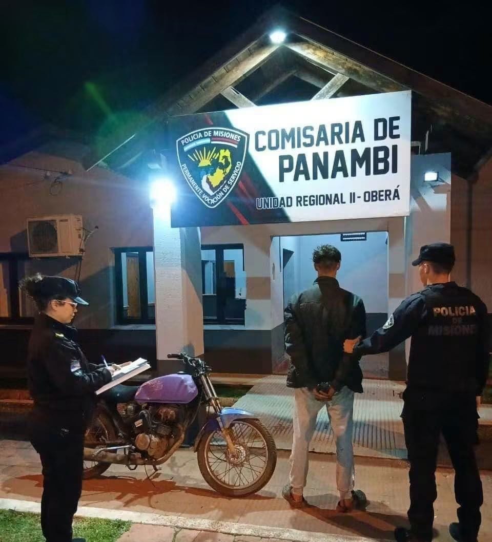 Maniobras peligrosas y escapes adulterados: la Policía secuestró dos motocicletas en Panambí y Oberá